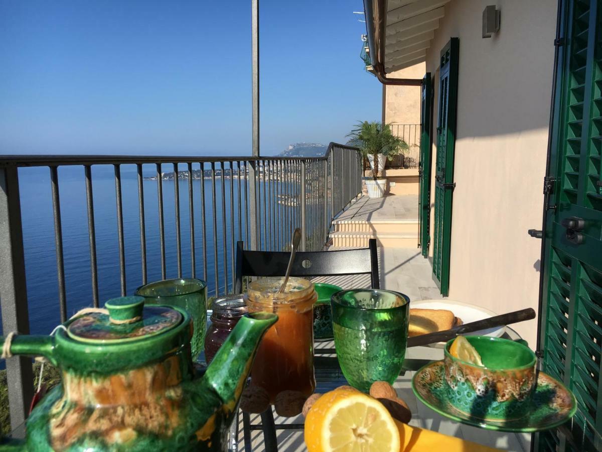 House In Grimaldi. Spectacular View Over The French Riviera! Grimaldi  Eksteriør bilde